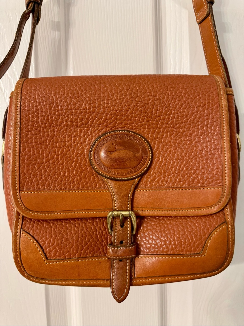 Vintage Dooney & Bourke Brown Leather Pebbled Crossbody Buckle Closure Purse Bag - Picture 2 of 14